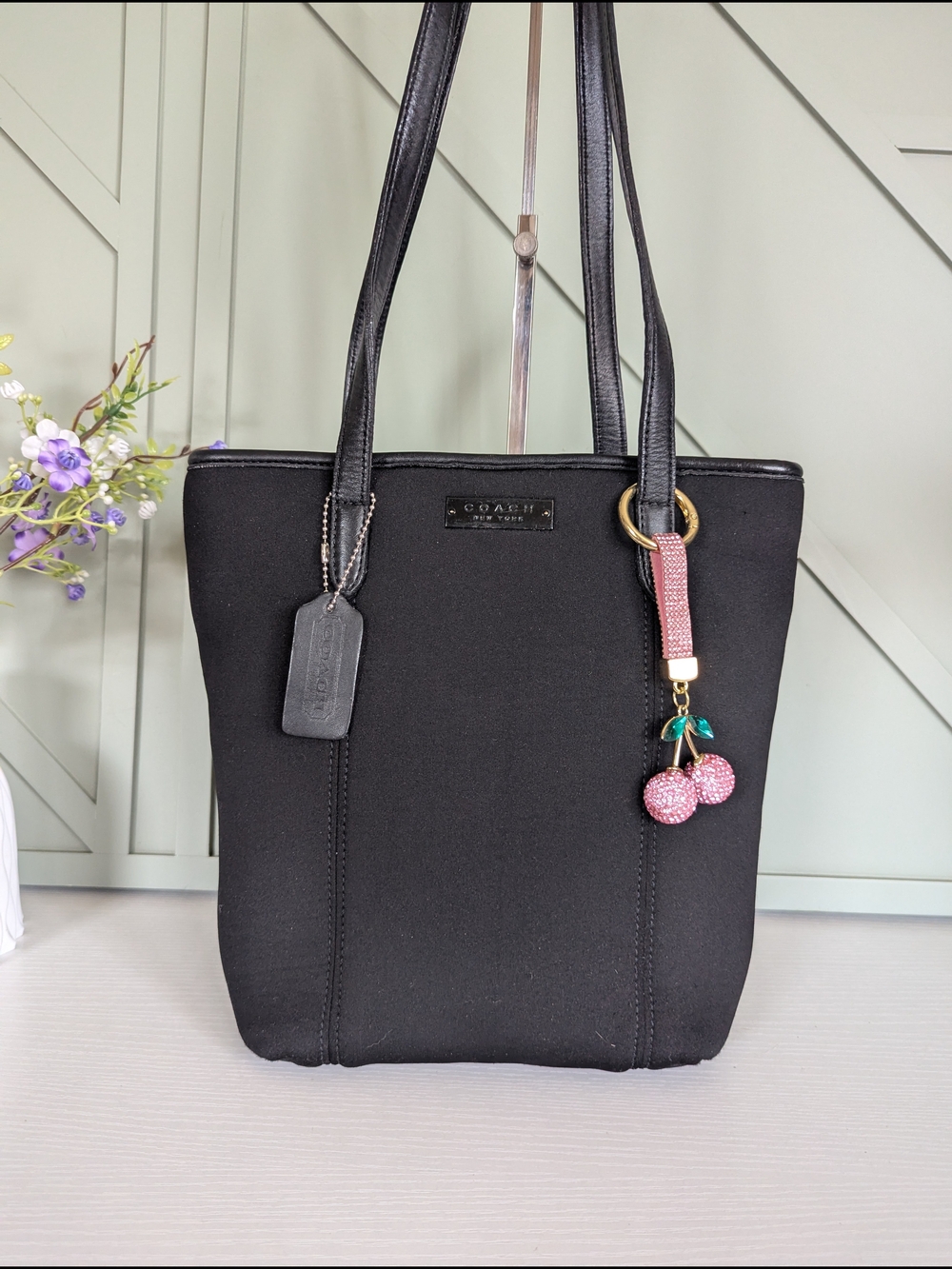 VINTAGE Coach Neo Lunch Tote